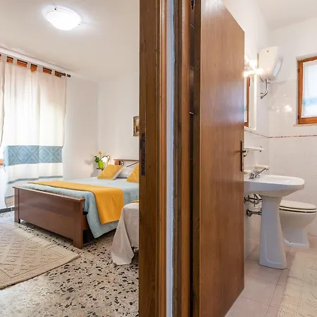In Centro Vicino Alla Spiaggia Apartment *