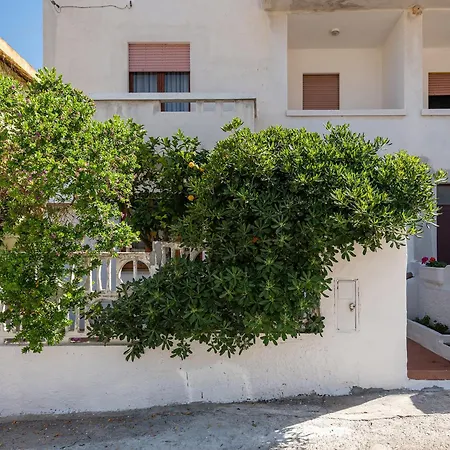 Apartment In Centro Vicino Alla Spiaggia
