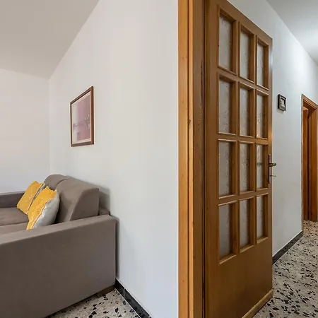 In Centro Vicino Alla Spiaggia Apartment Cala Gonone