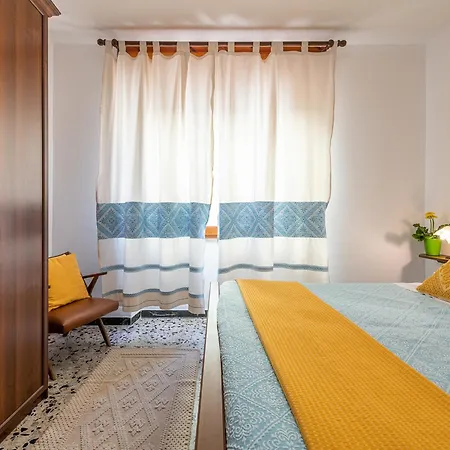 In Centro Vicino Alla Spiaggia Apartman Cala Gonone