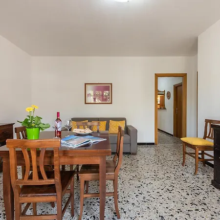 In Centro Vicino Alla Spiaggia Apartman Cala Gonone